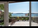 Apartmány Vin - 40 m from sea: A1 (4+1), A2 (2+2), A3 (2+2) Seget Donji - Riviera Trogir  - Apartmán - A1 (4+1): výhled z terasy