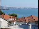 Apartmány Milka - 100m from the sea A1(4), A2(2+1) Seget Donji - Riviera Trogir  - pohled (dům a okolí)