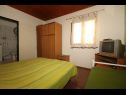 Apartmány Kira - 20 M from the beach : A1(4+1) Seget Vranjica - Riviera Trogir  - Apartmán - A1(4+1): ložnice