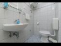 Apartmány Mil - 80m from the sea A1(4+1), A2(2) Sevid - Riviera Trogir  - Apartmán - A2(2): koupelna s WC