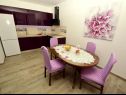 Apartmány MeMi - great location, modern & parking: A1 Marin(4) Trogir - Riviera Trogir  - Apartmán - A1 Marin(4): kuchyně a jídelna