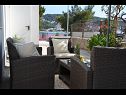 Apartmány Marin1 - near pebble beach: A1(2+2), A2(2+2) Trogir - Riviera Trogir  - zahradní terasa