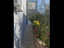 Apartmány Marija - 10m from beach: A1(4+1), A2(6), A3(6+2) Trogir - Riviera Trogir  - schody