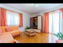Apartmány Mare - comfortable apartment : A1(5), A2(5) Trogir - Riviera Trogir  - Apartmán - A1(5): obývák