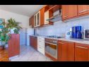 Apartmány Mare - comfortable apartment : A1(5), A2(5) Trogir - Riviera Trogir  - Apartmán - A1(5): kuchyně