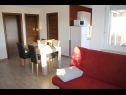Apartmány Ivan C A1(4+1), A2(4+1), A4(4+1), A3(4+1) Bibinje - Riviera Zadar  - Apartmán - A2(4+1): kuchyně a jídelna
