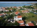 Apartmány Dali - 300 m from the beach: SA1 1D (3), A2 1L (5), A3 2k (6) Nin - Riviera Zadar  - dům
