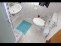 Apartmány Ivan - 300 m from sea: A3(2), A4(2), SA5(2), A6(2) Nin - Riviera Zadar  - Apartmán - A3(2): koupelna s WC