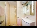 Apartmány Dreamy - free parking A1(4), A2(4) Nin - Riviera Zadar  - Apartmán - A2(4): koupelna s WC