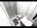 Apartmány Oasis A1(4+2), A2(2+2), A3(2+2) Nin - Riviera Zadar  - Apartmán - A1(4+2): koupelna s WC
