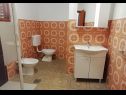 Apartmány Ljilja 1 - with terrace : A1(6+2) Nin - Riviera Zadar  - Apartmán - A1(6+2): koupelna s WC