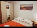 Apartmány Ljilja 1 - with terrace : A1(6+2) Nin - Riviera Zadar  - Apartmán - A1(6+2): ložnice