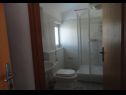 Apartmány Mari - 100 m from beach: A1(4), A2(4) Petrčane - Riviera Zadar  - Apartmán - A2(4): koupelna s WC
