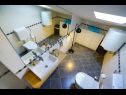 Apartmány Secret Garden A2(2+2), A4(2+2) Ražanac - Riviera Zadar  - Apartmán - A2(2+2): koupelna s WC