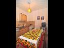 Apartmány Jerimih - 120 m from sea: A1(4+1), A3(4+1), A4(4+1) Sukošan - Riviera Zadar  - Apartmán - A4(4+1): kuchyně a jídelna