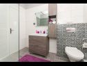 Apartmány Dama - 10 m from beach: A1(6+1) Sukošan - Riviera Zadar  - Apartmán - A1(6+1): koupelna s WC