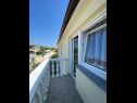 Apartmány Draga - comfortable & afordable: A1(2+2), A2(6), A3(2+2) Vir - Riviera Zadar  - Apartmán - A1(2+2): balkón