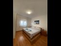 Apartmány Draga - comfortable & afordable: A1(2+2), A2(6), A3(2+2) Vir - Riviera Zadar  - Apartmán - A2(6): ložnice