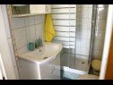 Apartmány Almond A1(2+2), A2(4+2), A3(4+2) Vir - Riviera Zadar  - Apartmán - A2(4+2): koupelna s WC