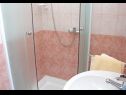Apartmány Vinko - big terrace and grill A5(2+1), SA6(2)Crveni, SA7(2)Plavi Vir - Riviera Zadar  - Apartmán - A5(2+1): koupelna s WC