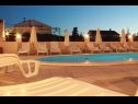 Apartmány Nenad - with pool; A1(4+1), A2(4+1), SA3(3), SA4(3), A5(2+2) Vrsi - Riviera Zadar  - bazén