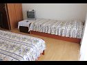 Apartmány a pokoje Jagoda - comfy and cozy : A1 Lijevi (3+2), A2 Desni (3+2), R1(4) Zadar - Riviera Zadar  - Apartmán - A1 Lijevi (3+2): ložnice