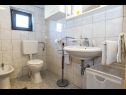 Apartmány Suza - relaxing & beautiful: A1(2+2), A2(4+2) Zadar - Riviera Zadar  - Apartmán - A1(2+2): koupelna s WC