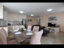 Apartmány Skyline - luxurious & modern: A1(6) Zadar - Riviera Zadar  - Apartmán - A1(6): kuchyně a jídelna