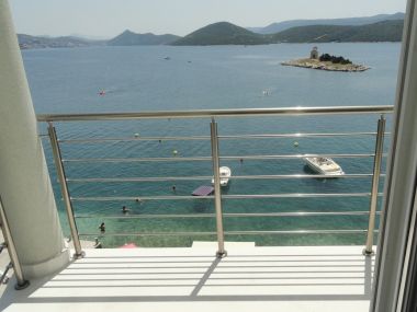 Apartmány At the sea - 5 M from the beach : A1(2+3), A2(2+2), A3(8+2), A4(2+2), A5(2+2), A6(4+1) Klek - Riviera Dubrovnik 