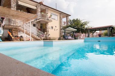  Nada - with private pool: SA1(2), SA2(2), A3(4) Fažana - Istrie 