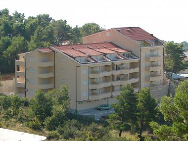 Apartmány Suzi - beautiful view and cosy: A1 crvena kuhinja(2+2), A2(2+2) Baška Voda - Riviera Makarska 