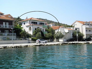 Apartmány Ivanka - 10 m from sea : A2 (2+2), A3 (4+2) Marina - Riviera Trogir 
